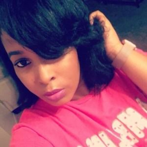 Meet your Posher, Carla